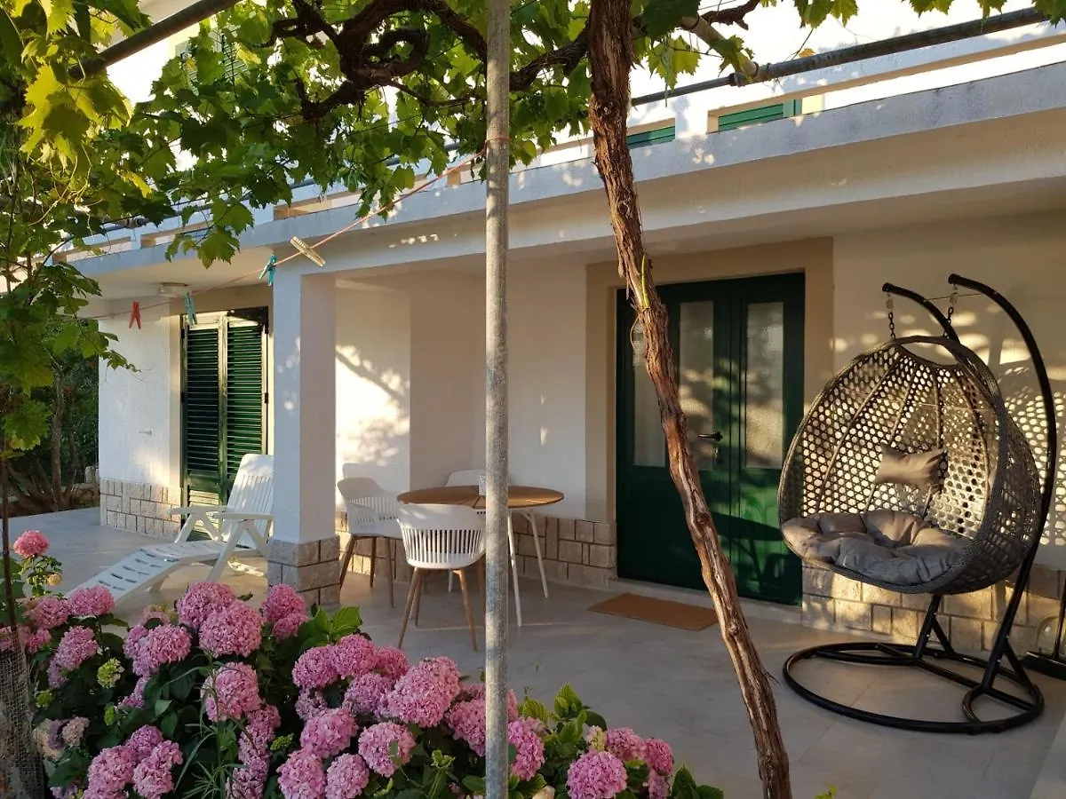 Apartment In Supetarska Draga With Sea View, Terrace, Air Conditioning, Wifi 4552-6