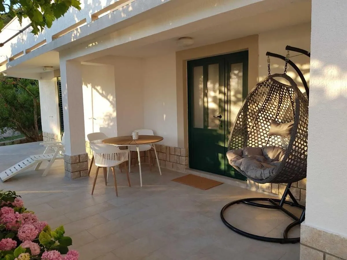 Apartment In Supetarska Draga With Sea View, Terrace, Air Conditioning, Wifi 4552-6